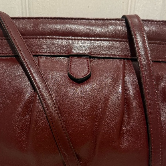 ETIENNE AIGNER SNAP FLEX-FRAME CLOSURE OXBLOOD BURGUNDY CORDOVAN CROSSBODY BAG - Picture 5 of 14
